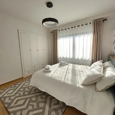Behome Apartment *